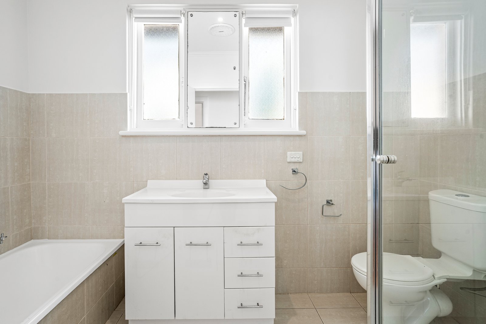 Real Estate and Property in 17a Marara Road, Caulfield South, VIC