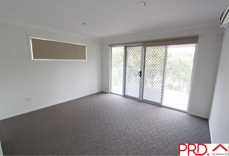 17a OUSTON Place SOUTH GLADSTONE 3