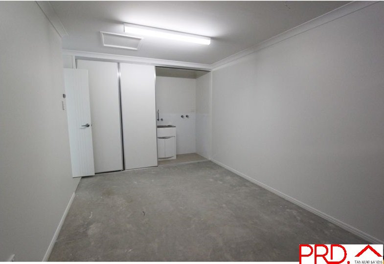 17a OUSTON Place SOUTH GLADSTONE 7