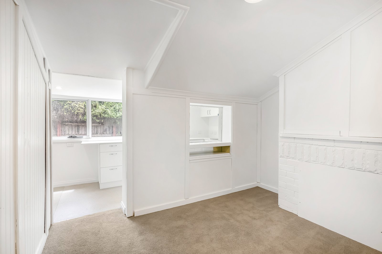 17A Pitt Street NORTH HOBART 8