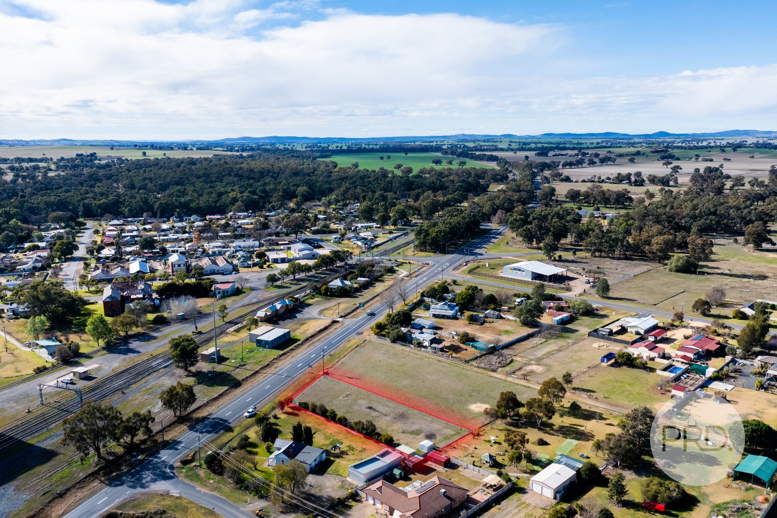 17A Railway Street THE ROCK 5