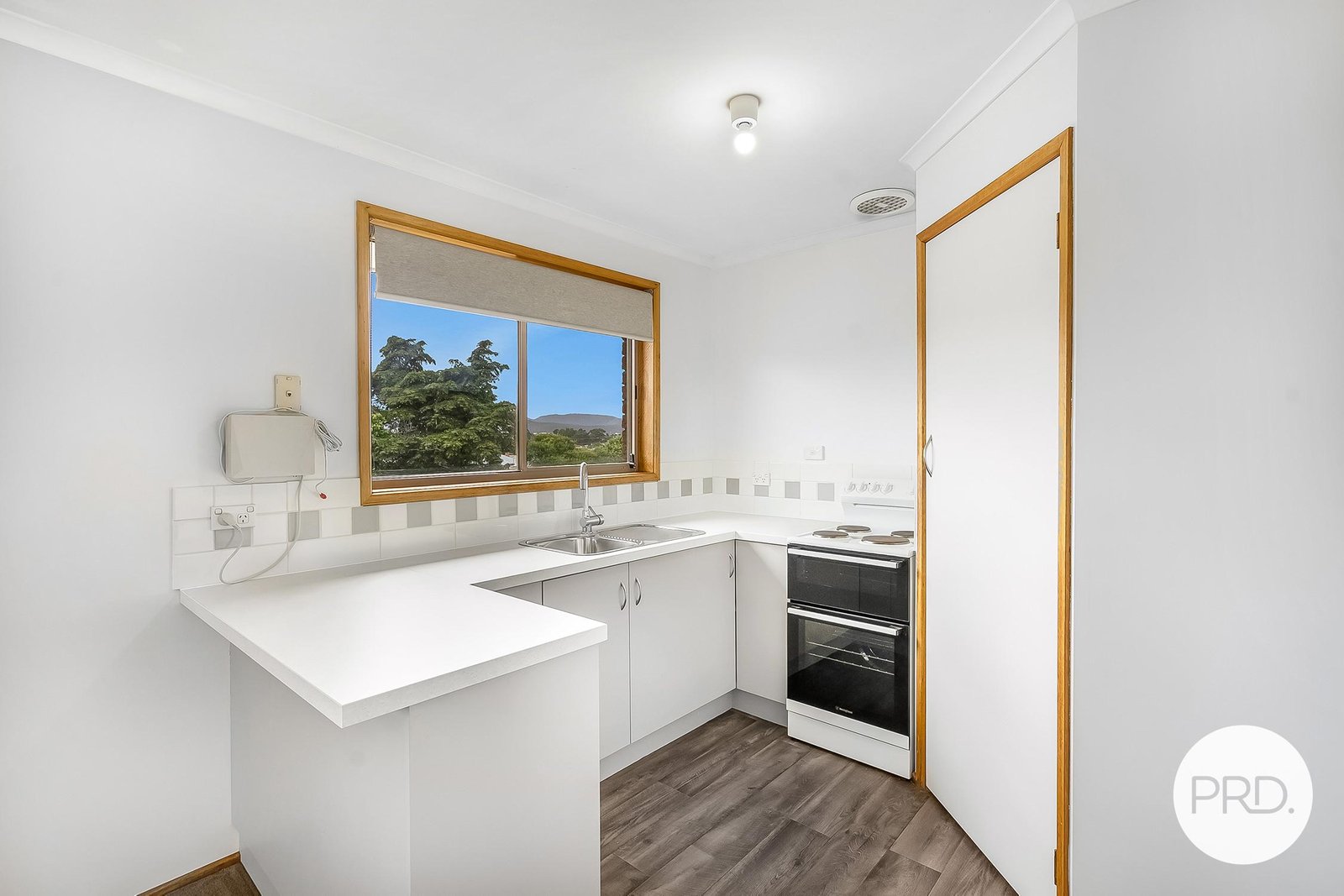 1/7a Riverway Road MONTROSE 2