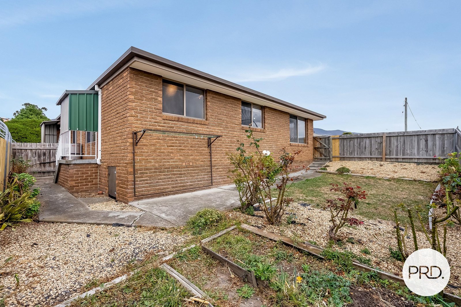1/7a Riverway Road MONTROSE 11