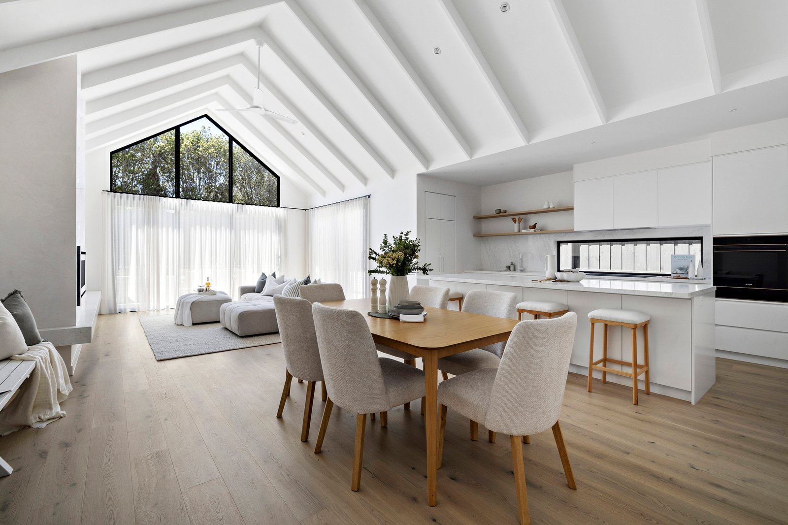 17A Seaton Road, Mornington, 3931