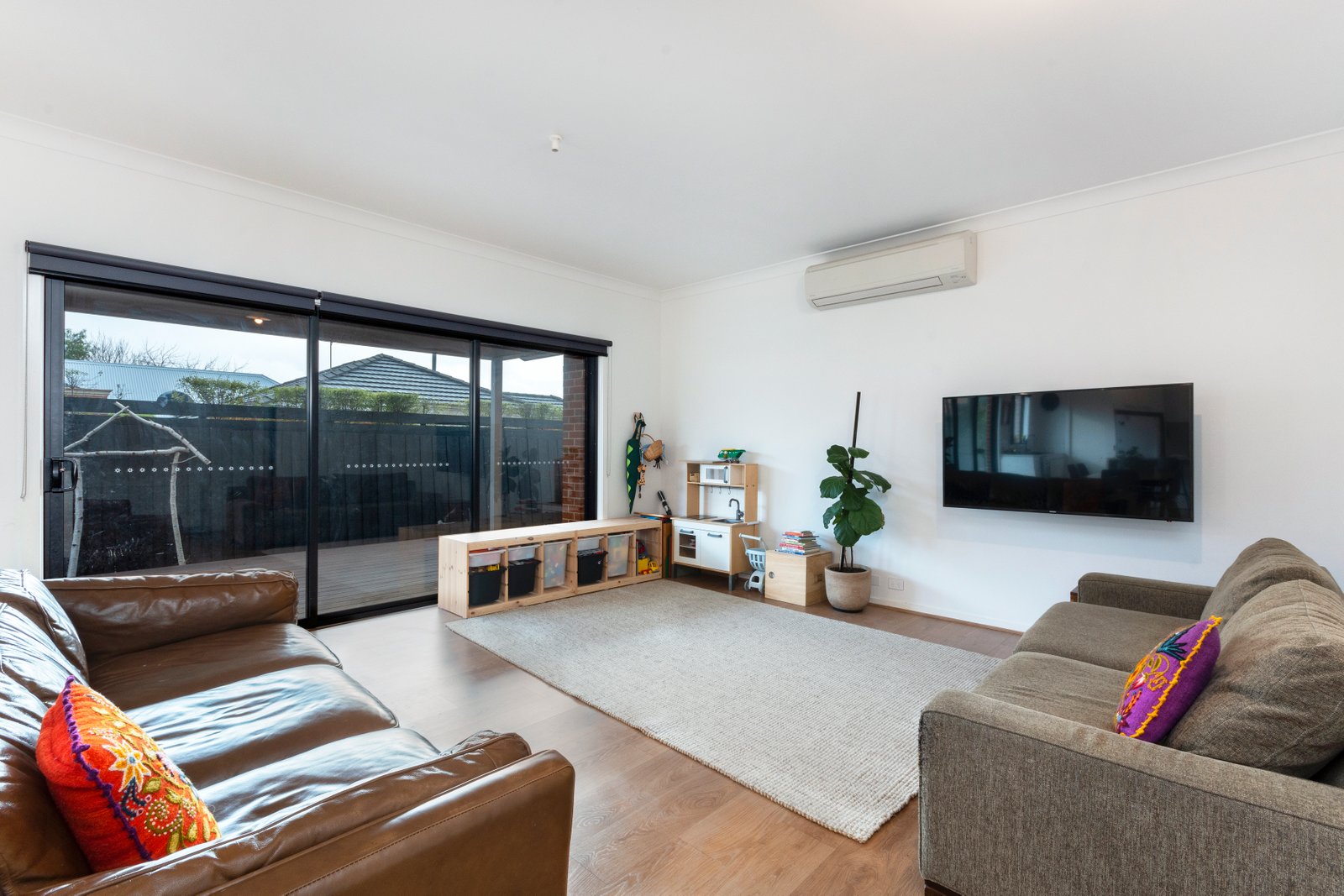 Gallery: 17a Shannon Avenue