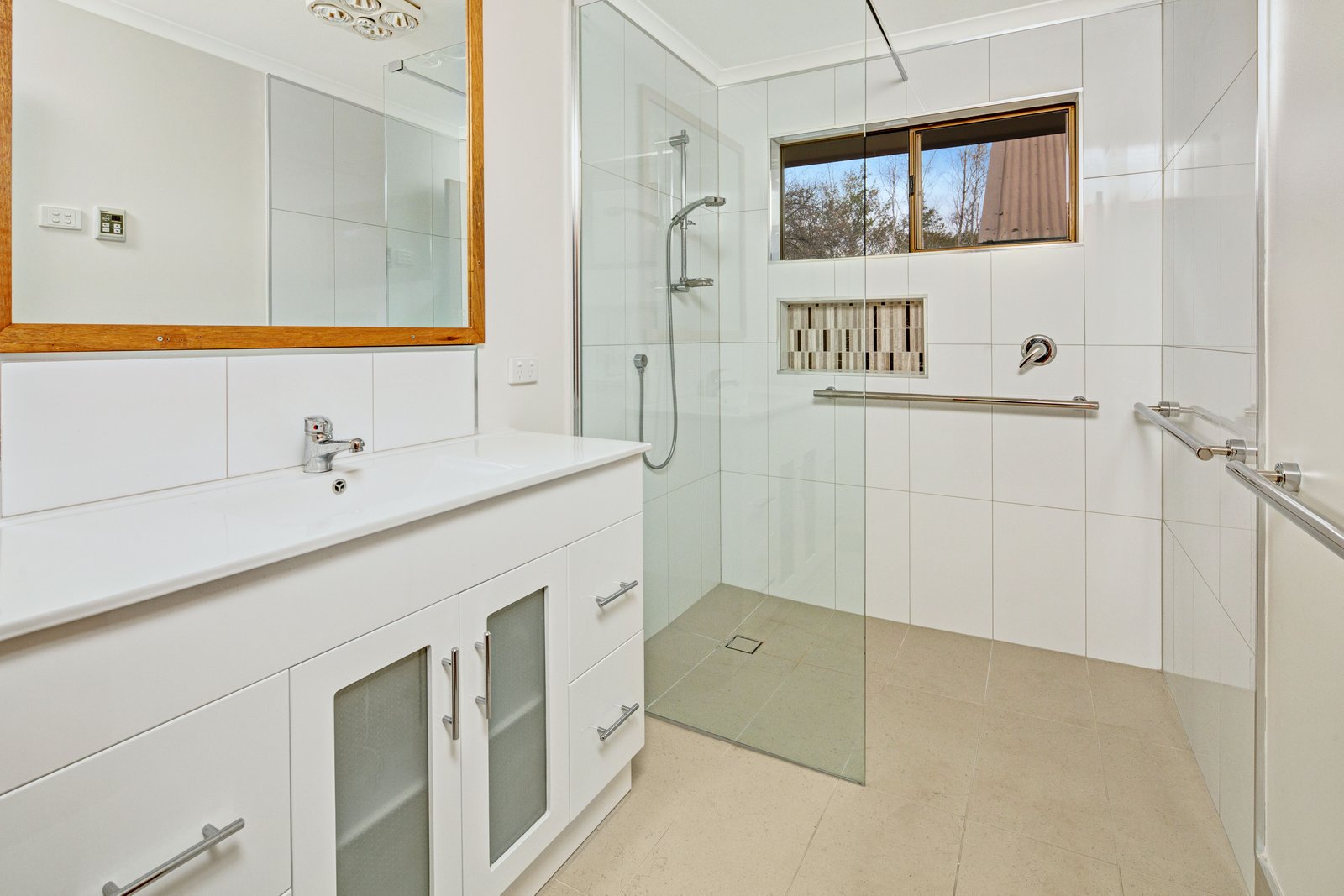 Real Estate and Property in 17A Wood Street, Woodend, VIC