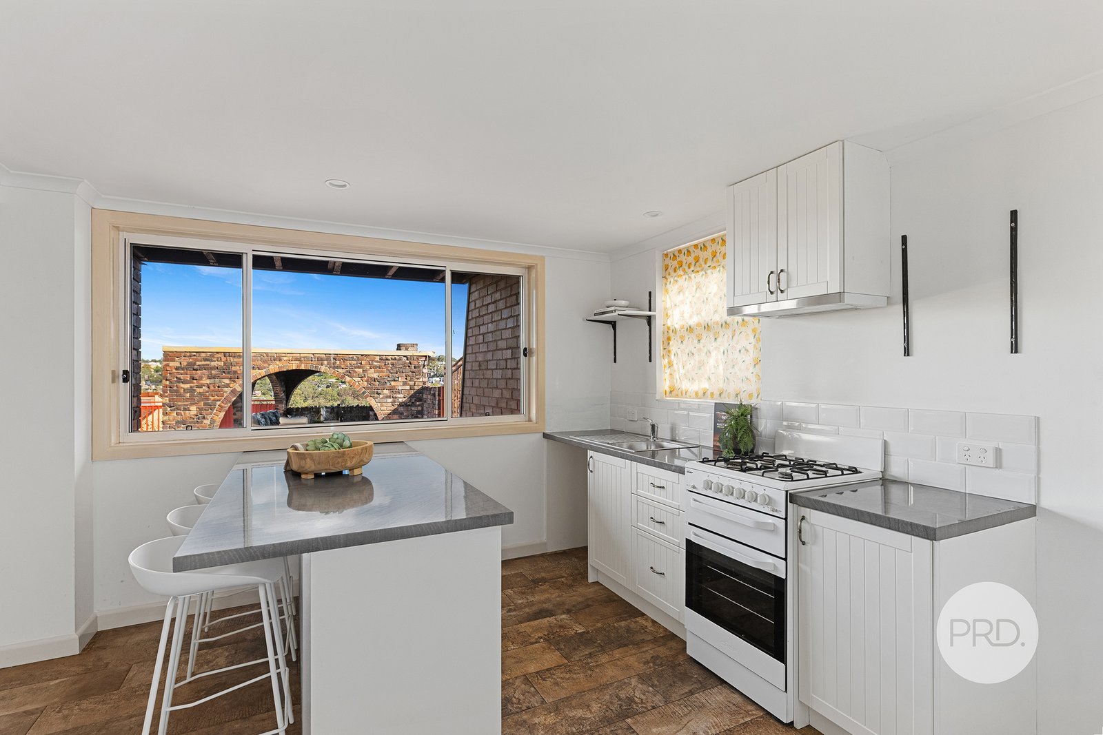 17A Woodlands Avenue LUGARNO 5