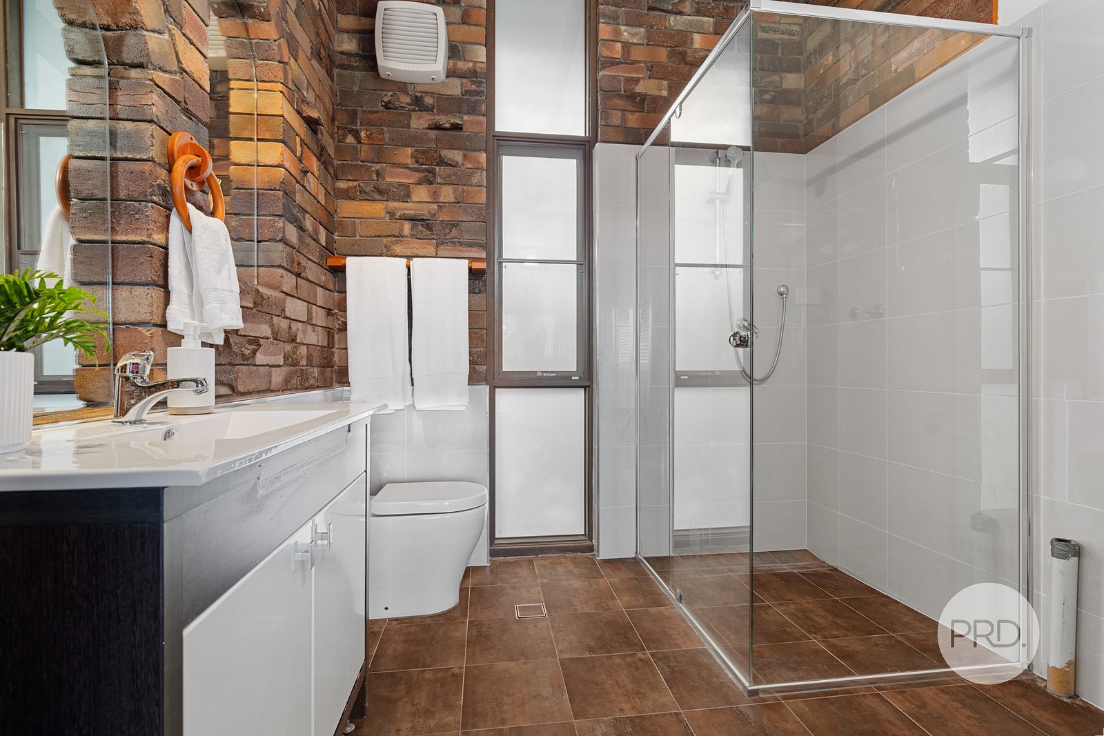 17A Woodlands Avenue LUGARNO 12