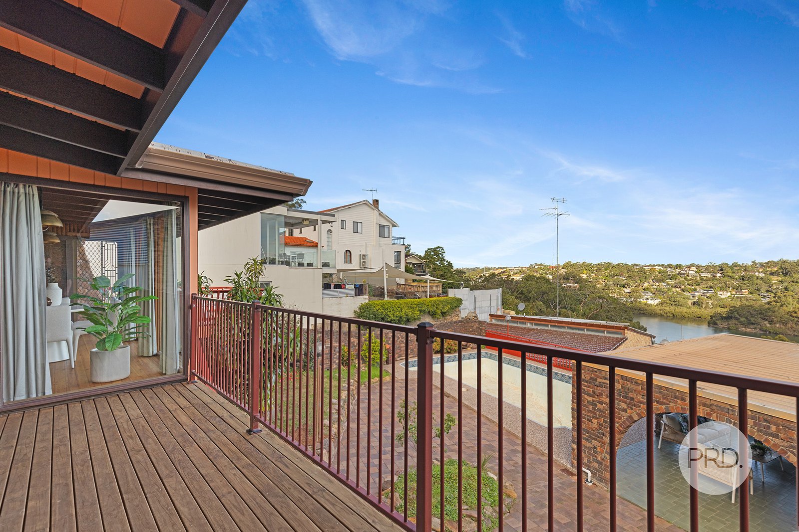 17A Woodlands Avenue LUGARNO 15
