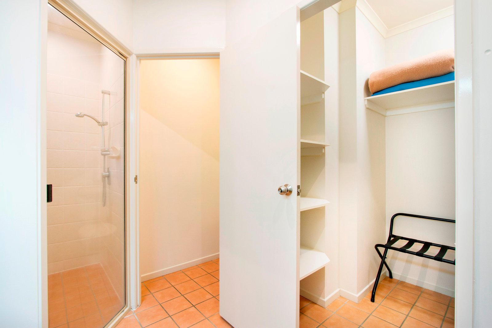 17A&B/14 Hermitage Drive AIRLIE BEACH 18