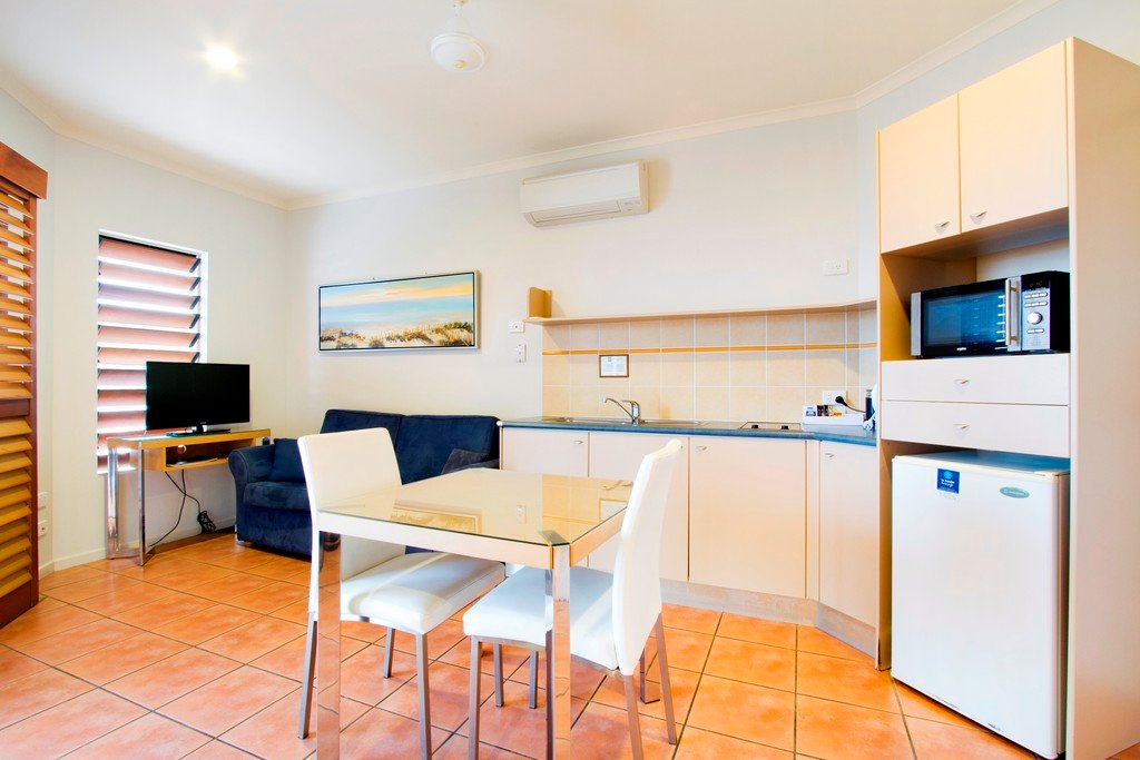 17A&B/14 Hermitage Drive AIRLIE BEACH 20