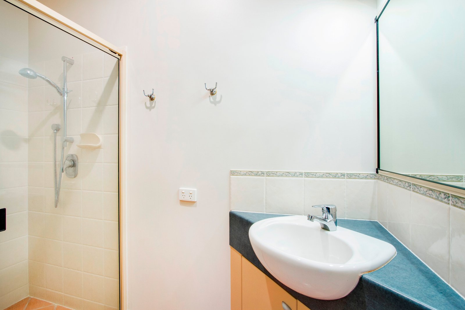 17A&B/14 Hermitage Drive AIRLIE BEACH 22