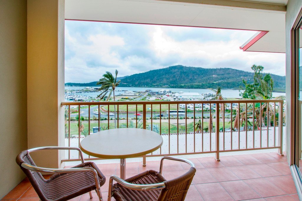 17A&B/14 Hermitage Drive AIRLIE BEACH 26