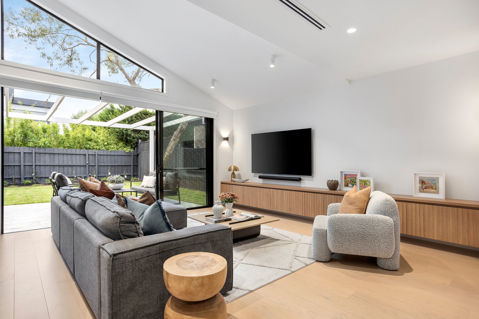 Gallery: 17b Anita Street