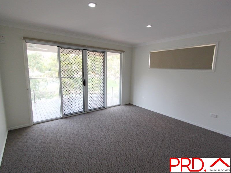 17b OUSTON Place SOUTH GLADSTONE 3