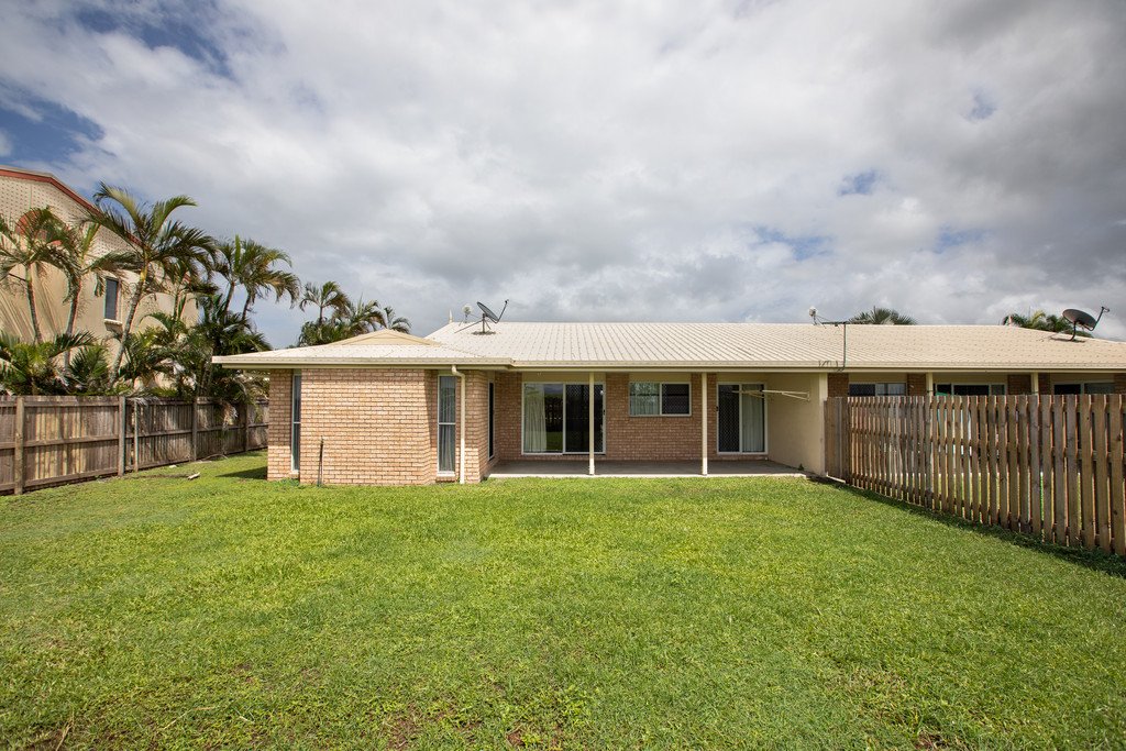 1/8-10 Gardenia Street PROSERPINE 11