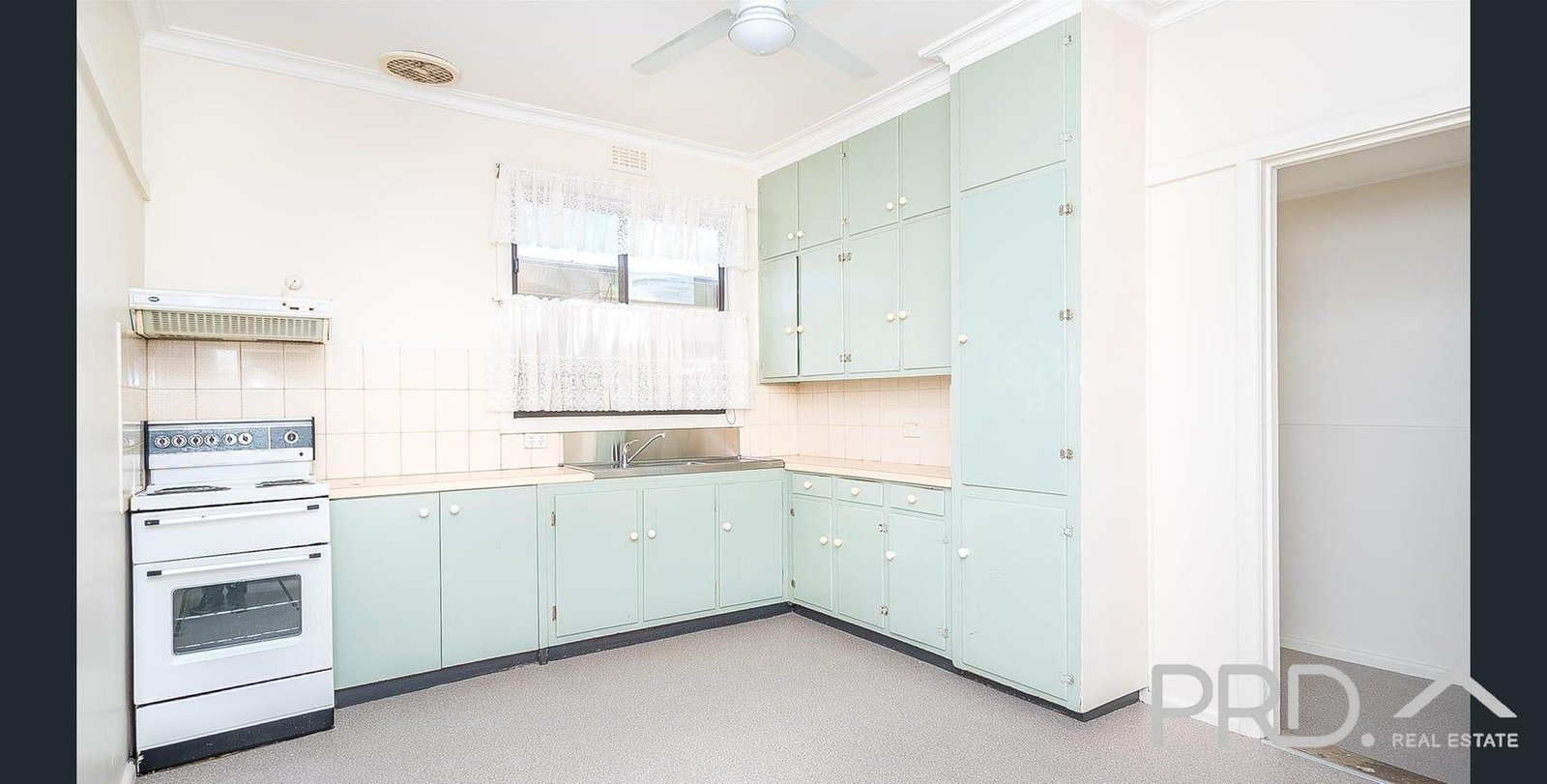 18 Adelaide Street GOL GOL 3