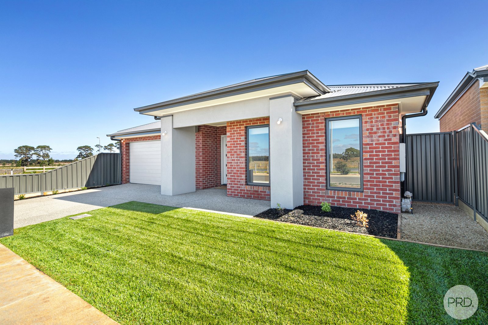 18 Ainsworth Street LUCAS 2