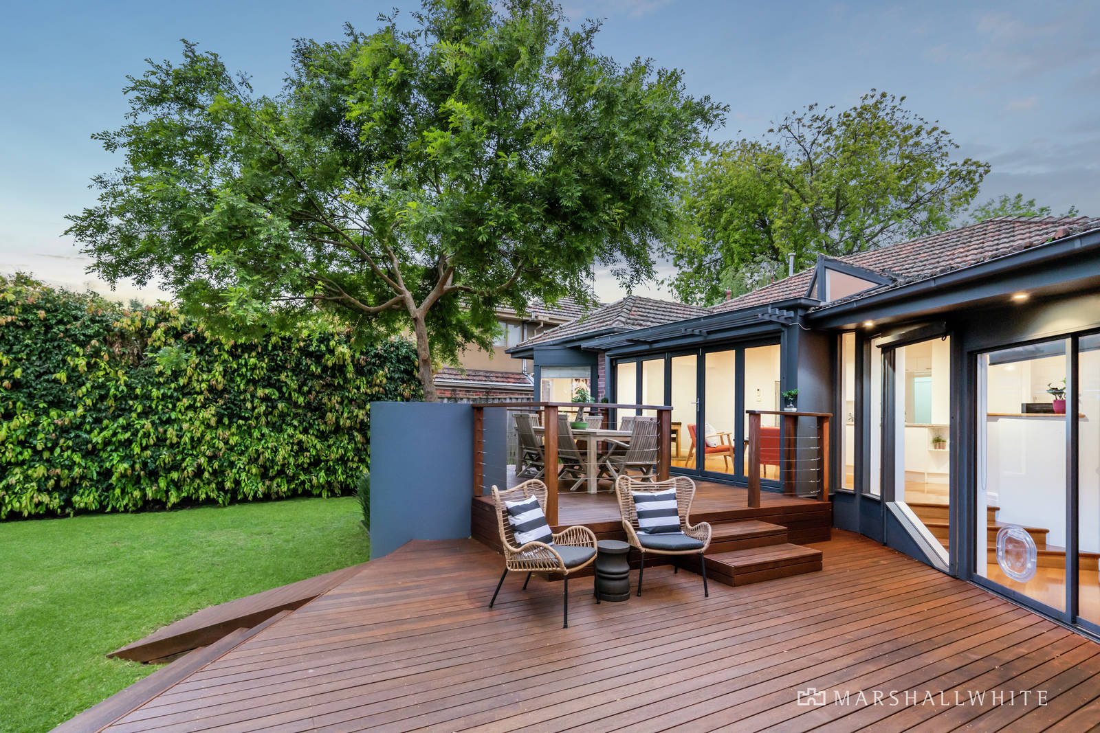 18 Aisbett Avenue, Camberwell, VIC