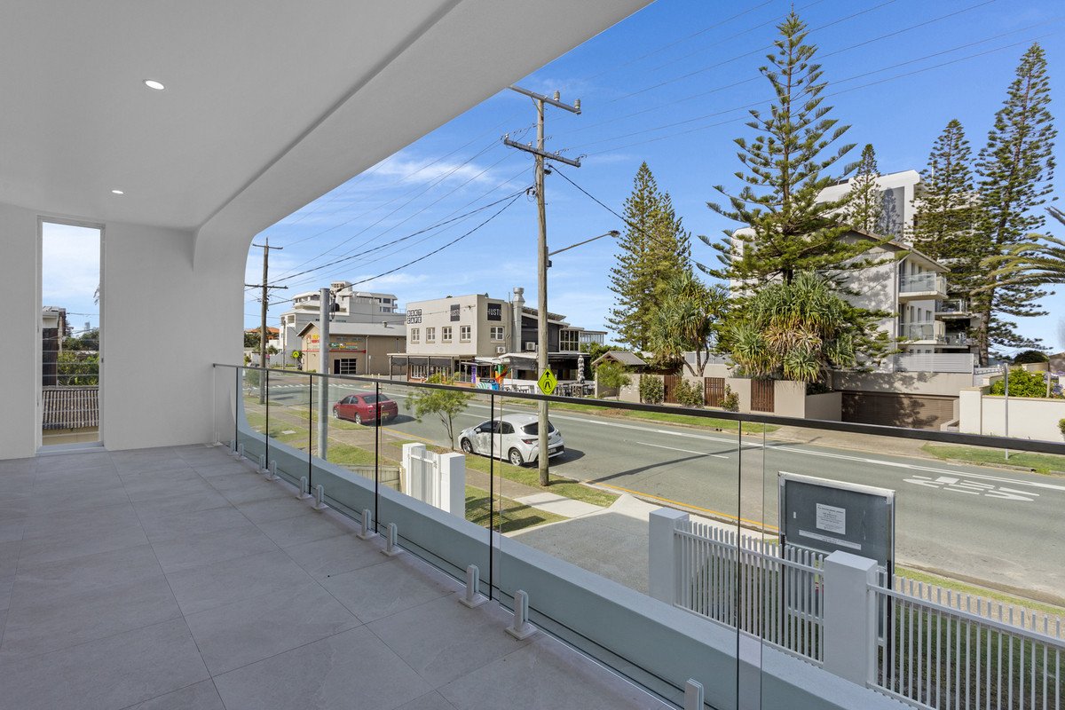 18 Albatross Avenue Mermaid Beach 5