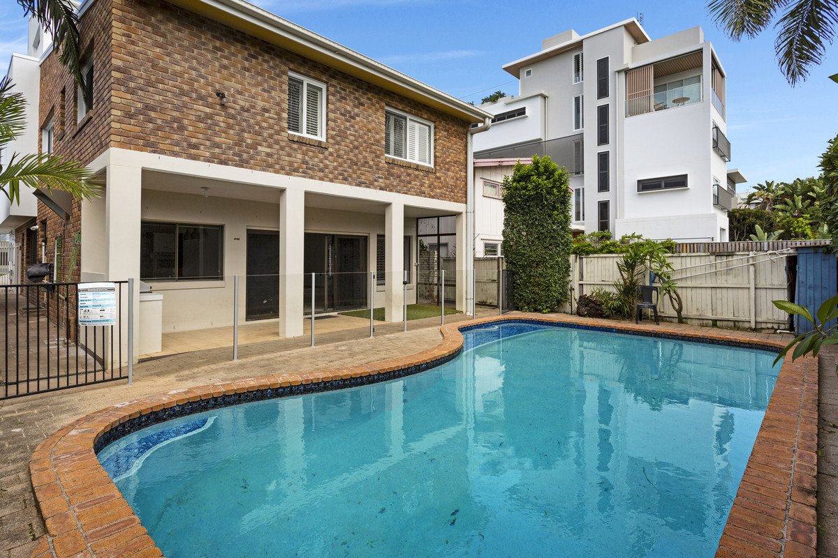 18 Albatross Avenue Mermaid Beach 10