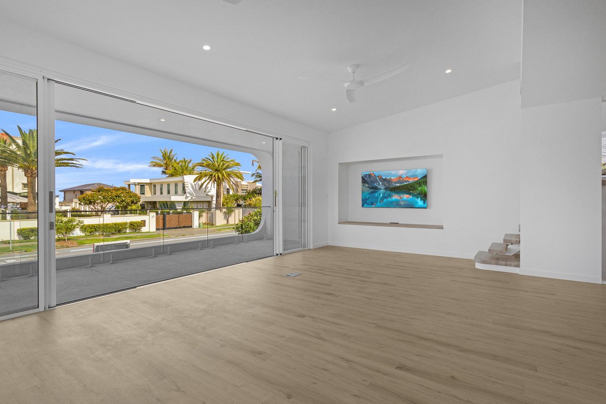 18 Albatross Avenue Mermaid Beach 19