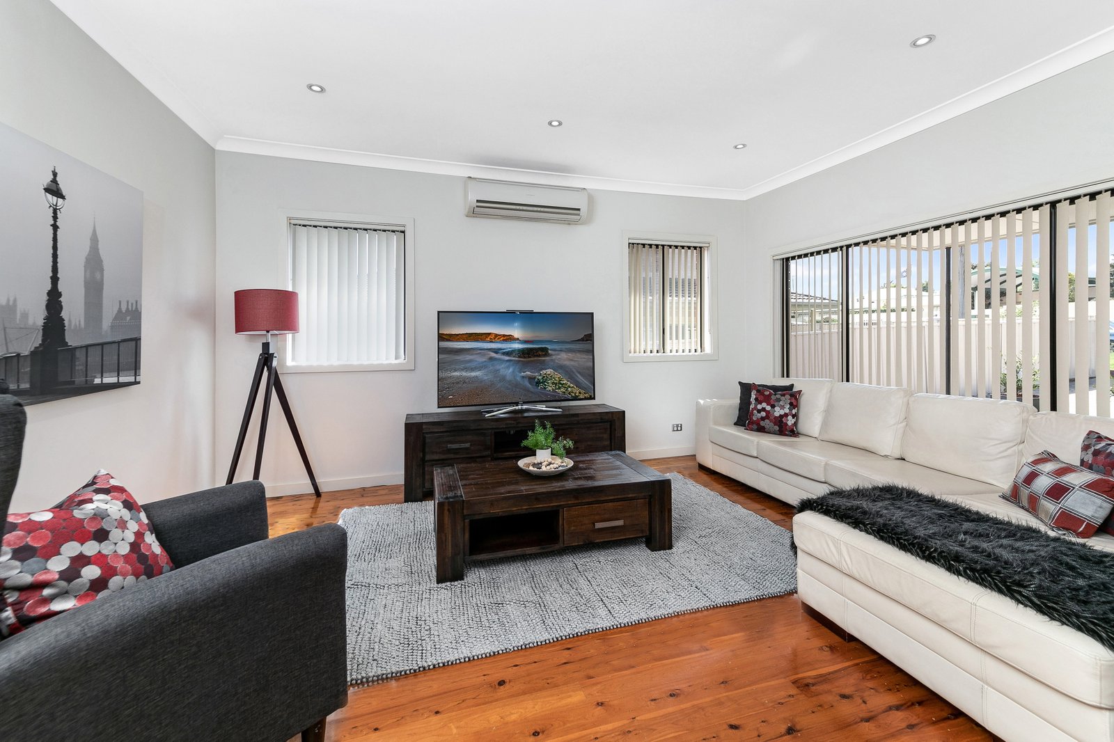 18 Albert Street REVESBY 4