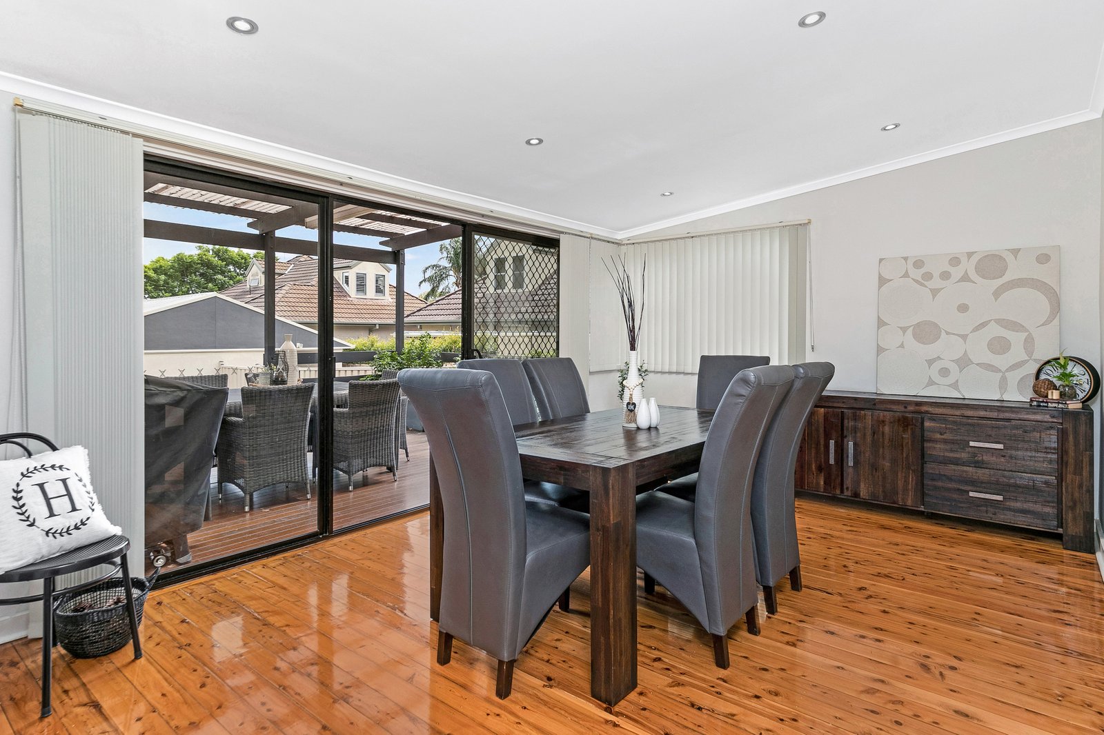 18 Albert Street REVESBY 6