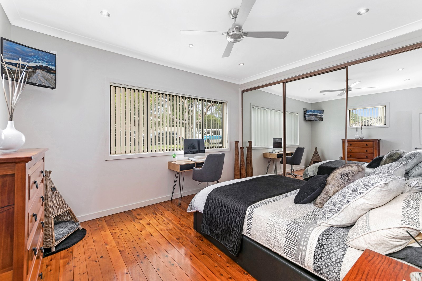 18 Albert Street REVESBY 7