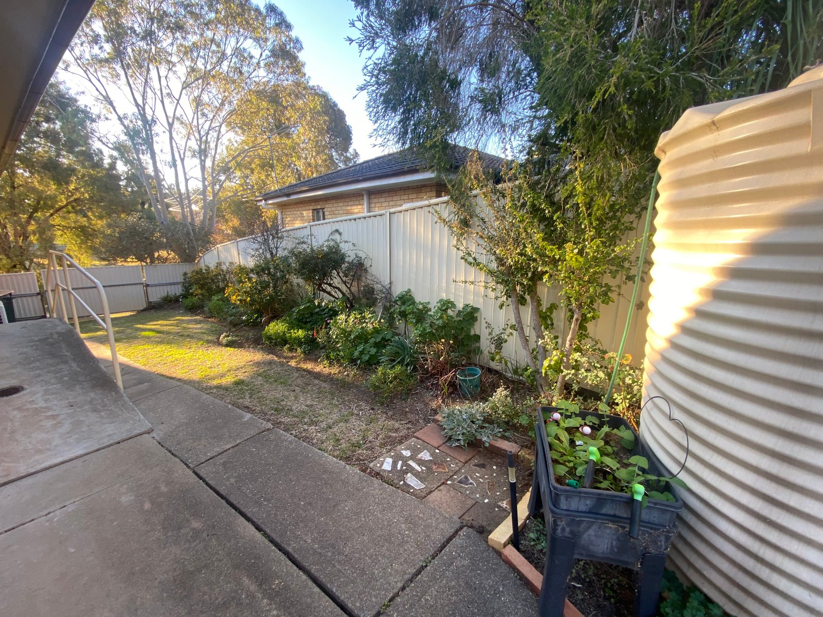 18 Alexandra Street TAMWORTH 9