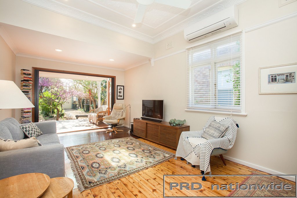 18 Allan Street LORN 6