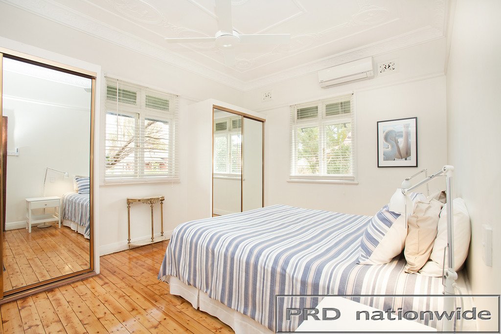 18 Allan Street LORN 9