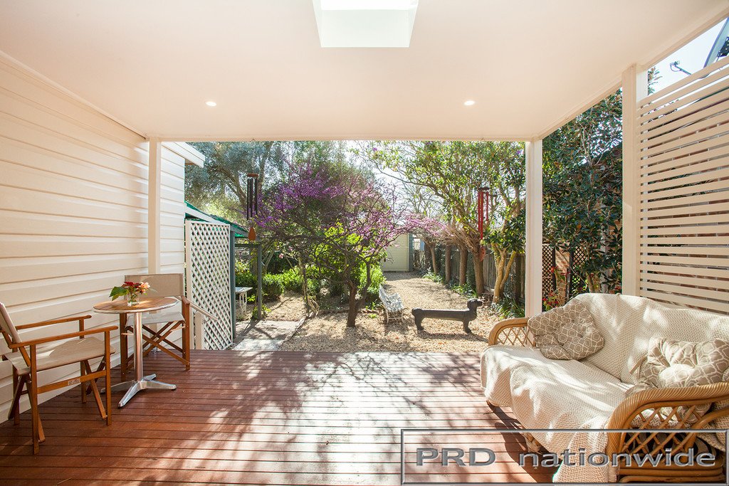 18 Allan Street LORN 12