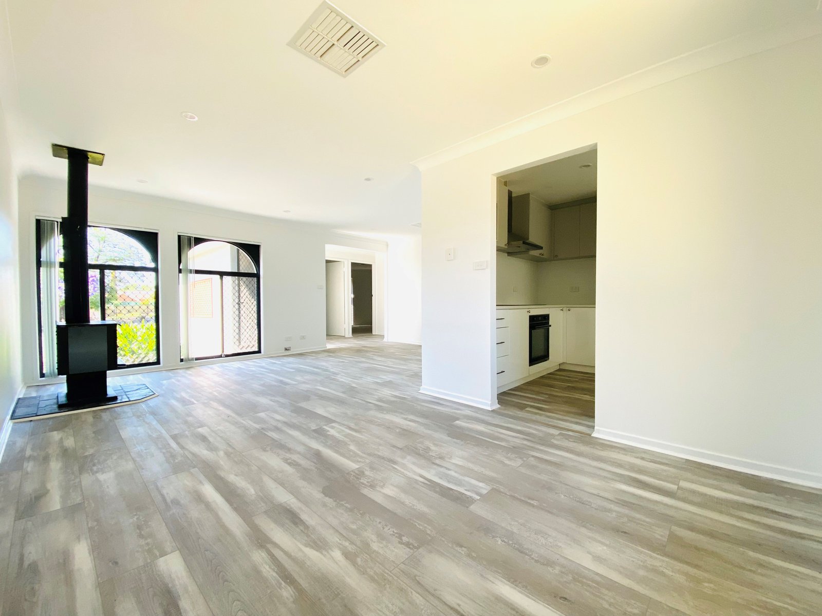 18 Allawah Street HILLVUE 8