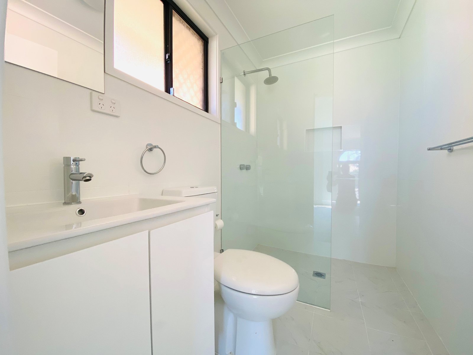 18 Allawah Street HILLVUE 12