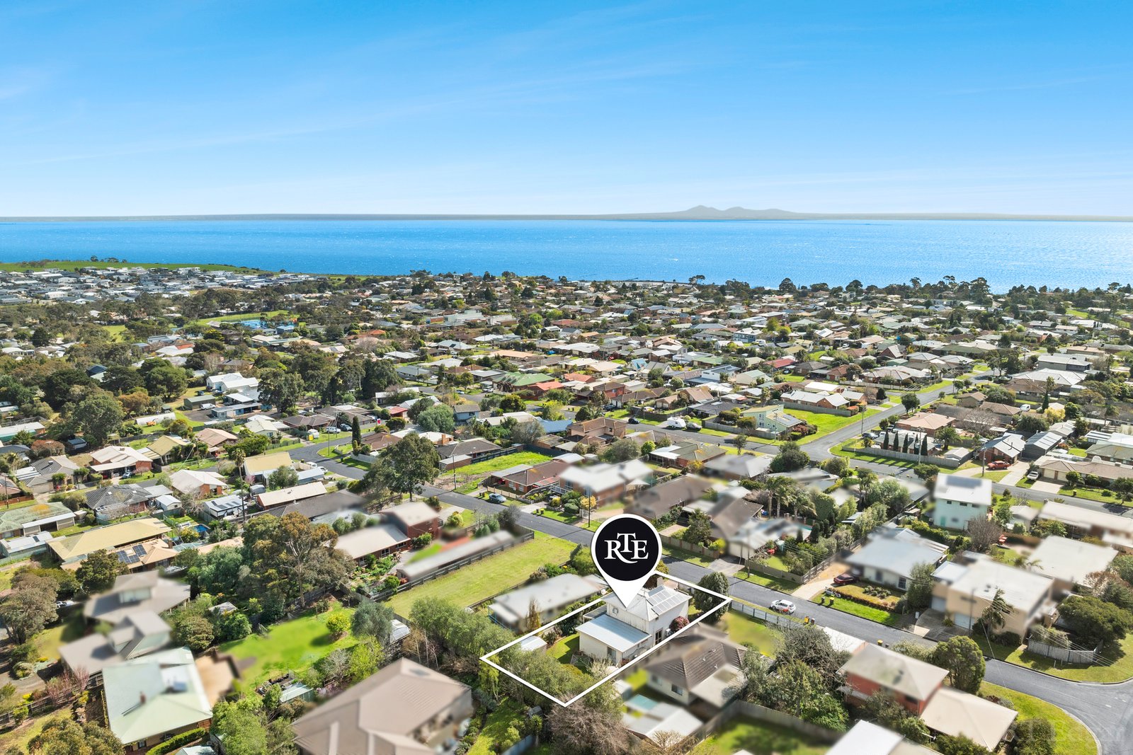 Real Estate and Property in 18 Aloomba Avenue, Clifton Springs, VIC