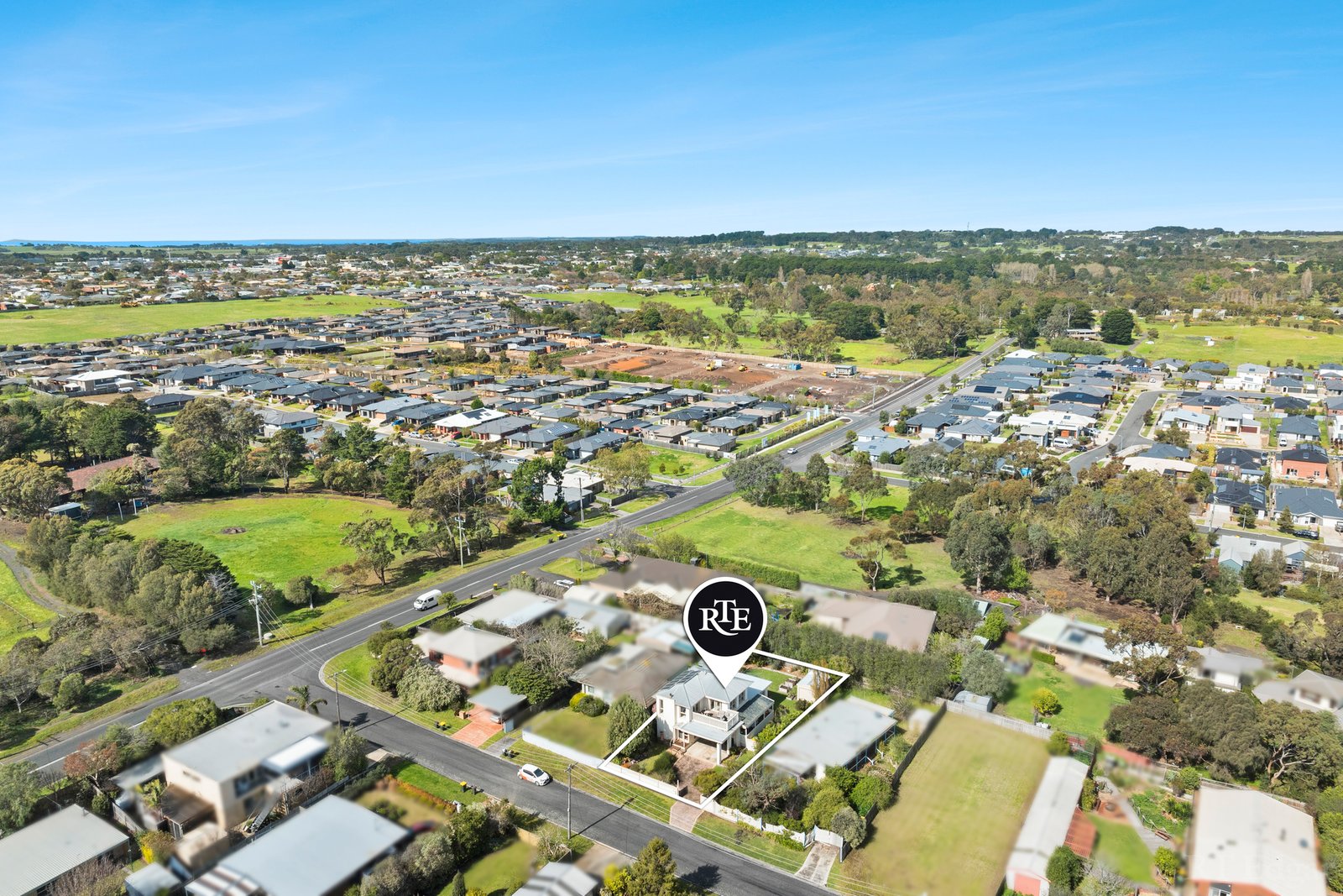 Real Estate and Property in 18 Aloomba Avenue, Clifton Springs, VIC