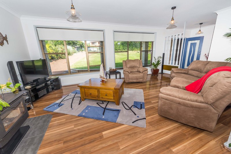 18 Amaroo Crescent FINGAL BAY 3