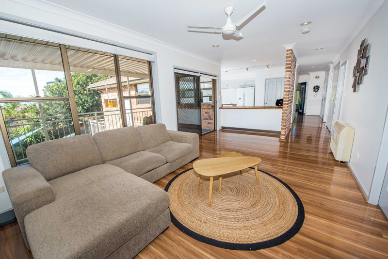 18 Amaroo Crescent FINGAL BAY 9