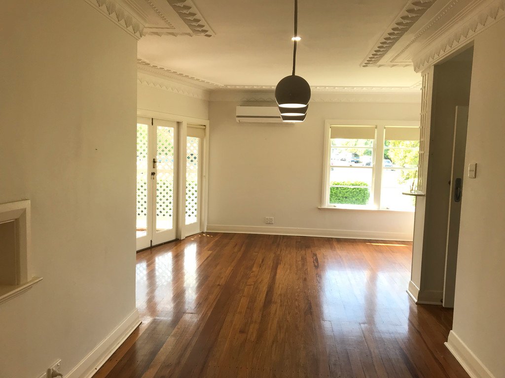 18 Amelia Street NUNDAH 2