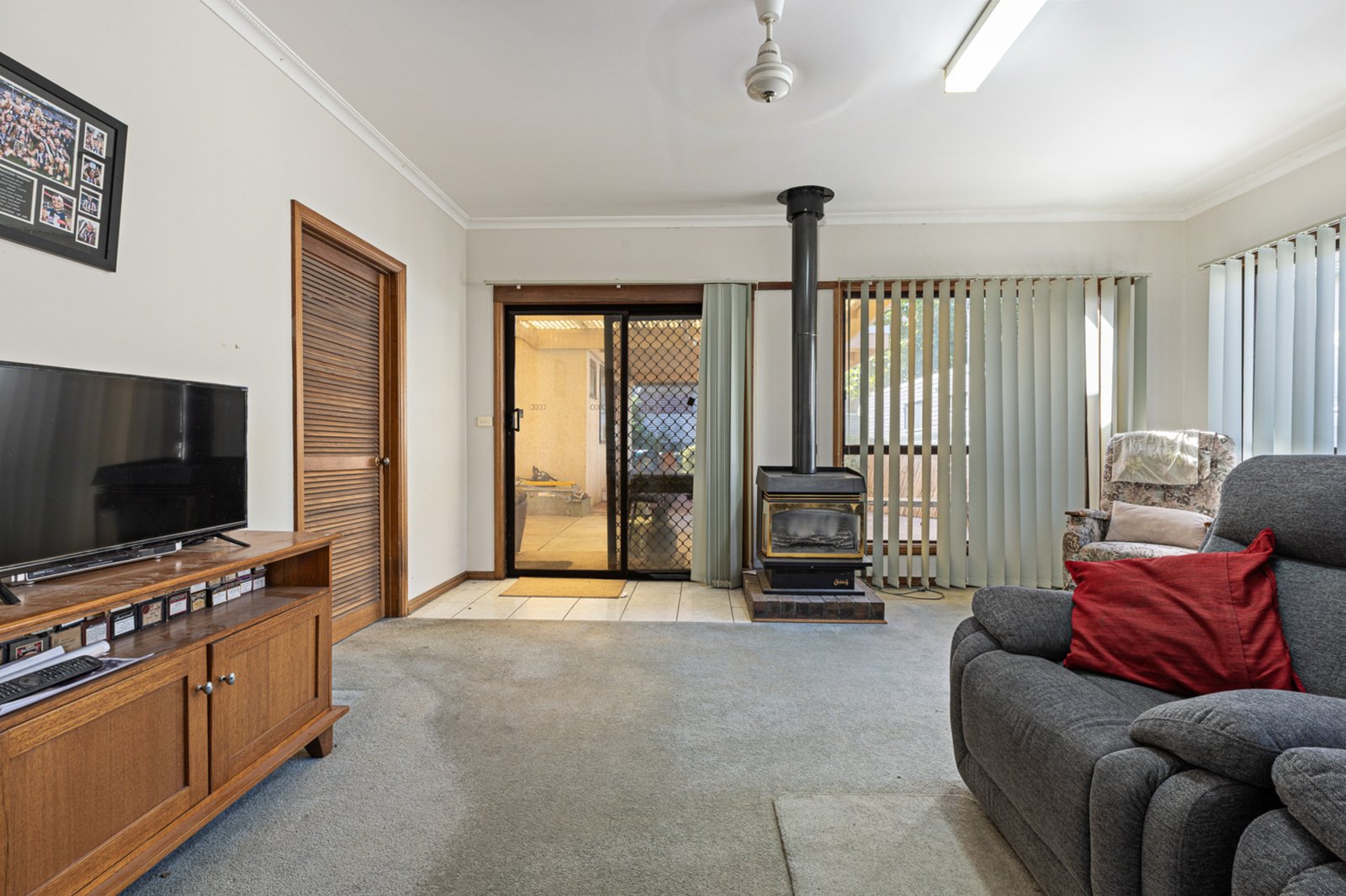Gallery: 18 Anderson  Street West