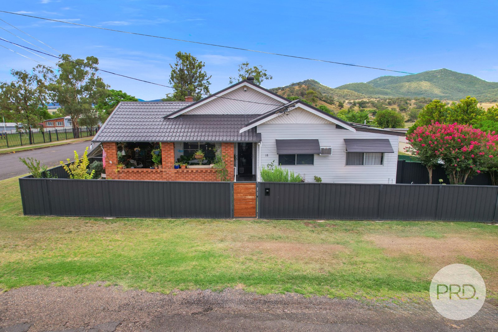 18 Anzac Parade WERRIS CREEK 1