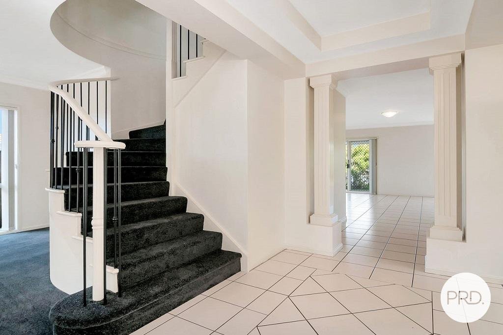 18 Ardisia Court BURLEIGH HEADS 5