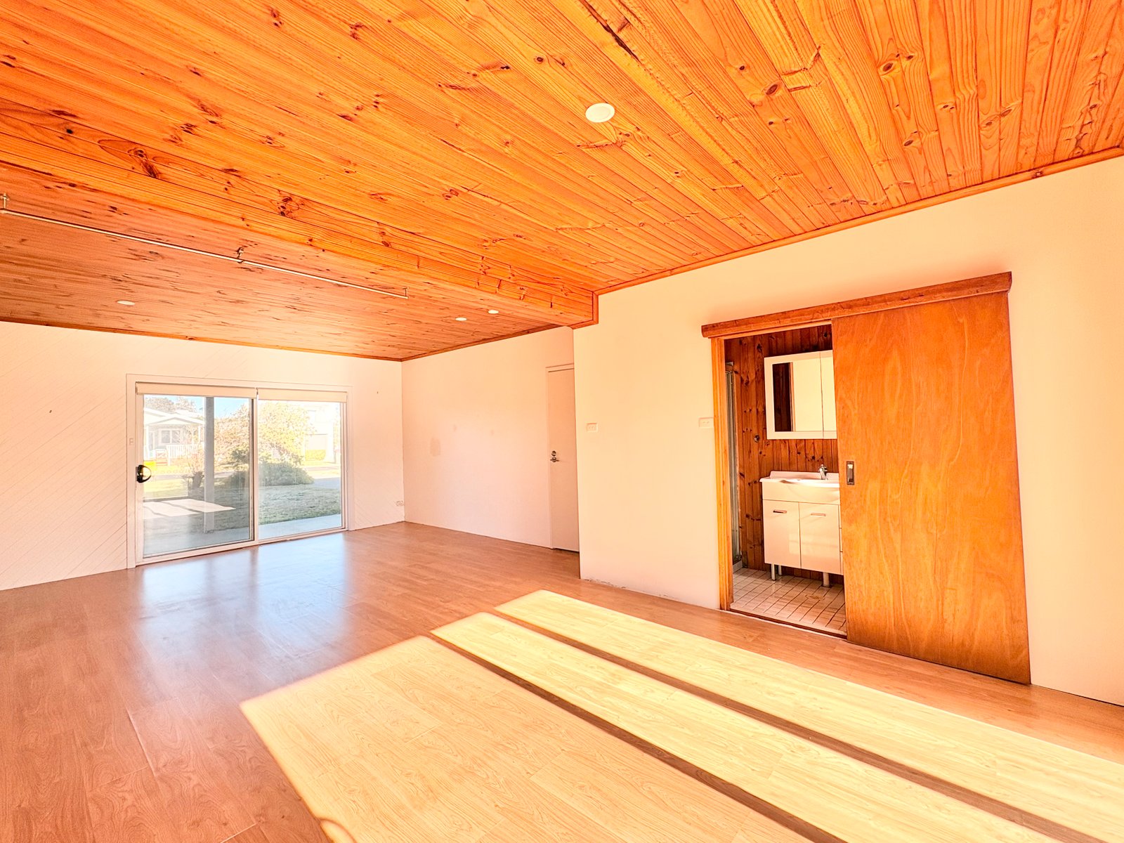 18 Argyle Ave  ANNA BAY 12