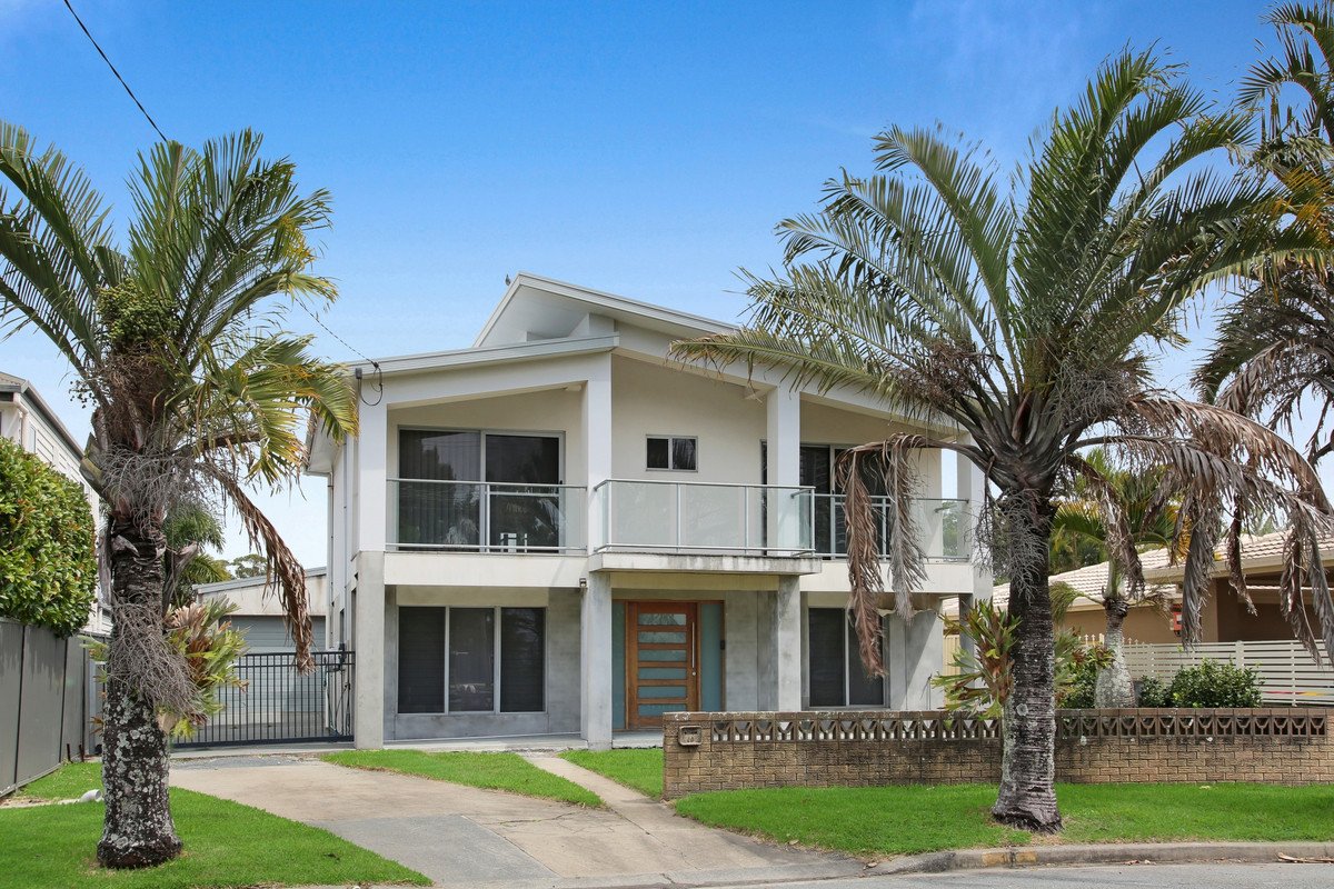 18 Aruma Avenue Burleigh Waters 23