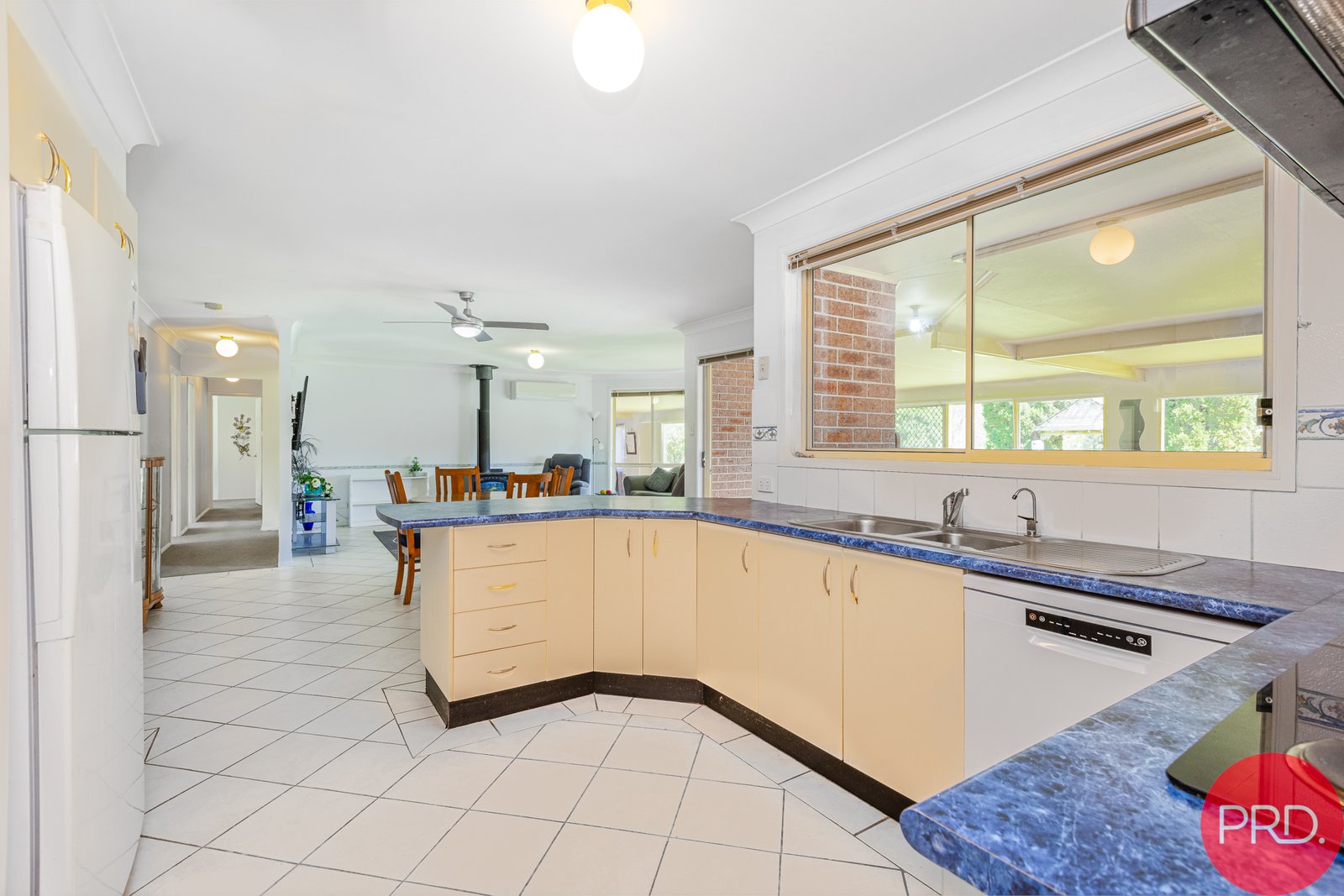 18 Avalon Drive THORNTON 17