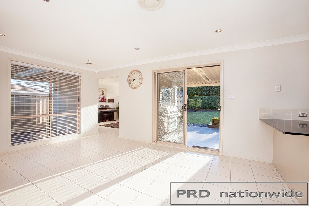 18 Avondale Drive THORNTON 7