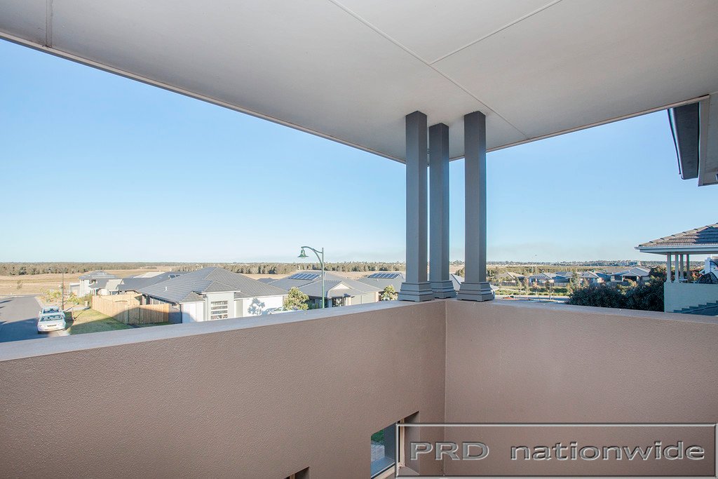 18 Avondale Drive THORNTON 13