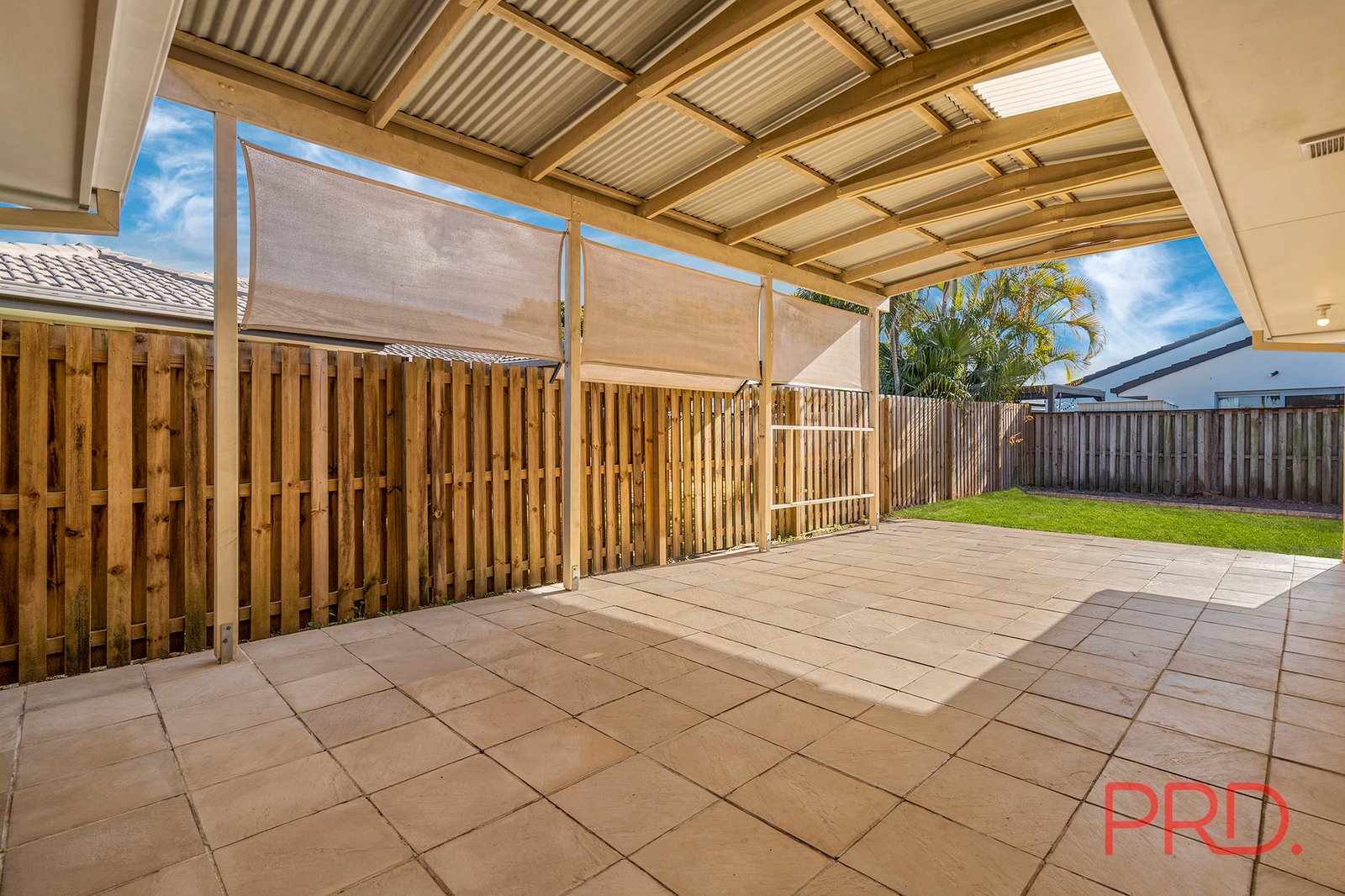 18 Ballerina Street BURLEIGH WATERS 10