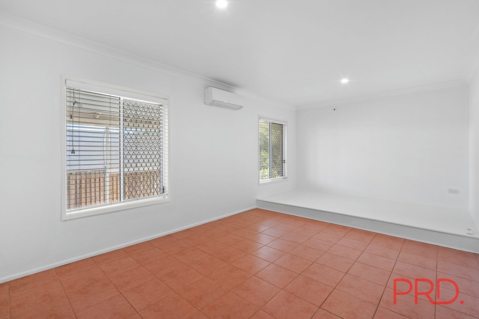 18 Ballerina Street BURLEIGH WATERS 4